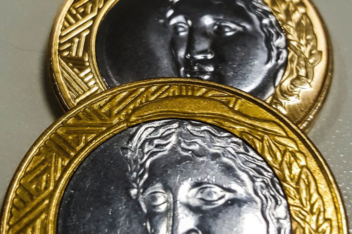 Comissão Mista de Orçamento aprova aumento de R$ 72 bi no orçamento da União para 2022