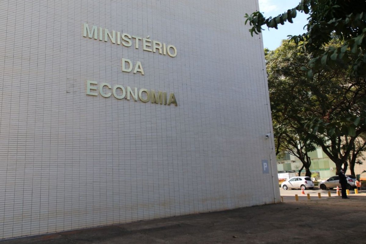 Brasil cai para 13º lugar no ranking das maiores economias em 2021