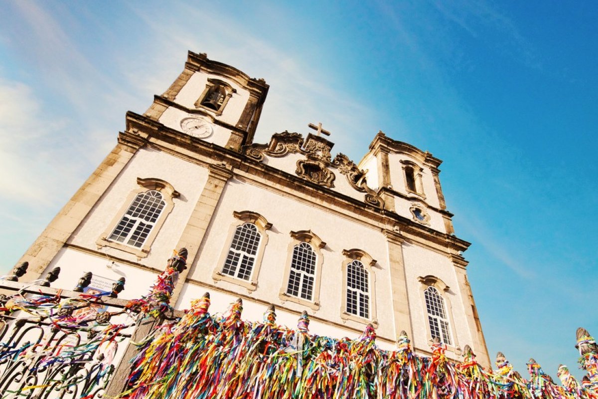 Salvador terá vacinação contra Covid-19 em igrejas, shoppings, rodoviária, aeroporto e na Feira de São Joaquim