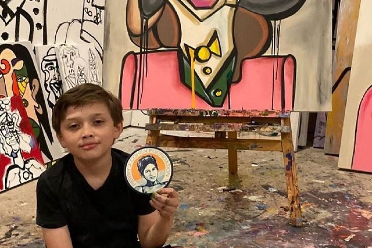 Artista plástico de 10 anos faz sucesso entre famosos e é comparado a Picasso