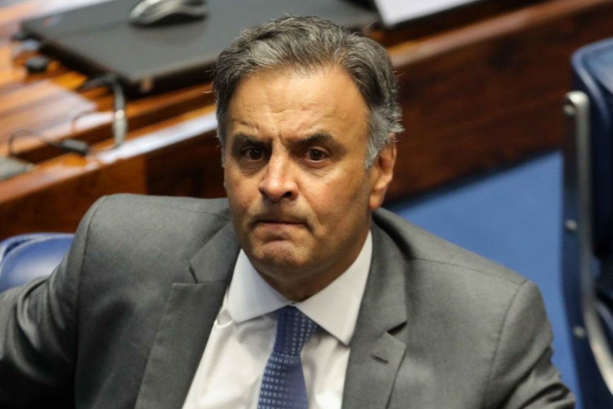 Aécio crítica Bolsonaro e união de Alckmin com Lula