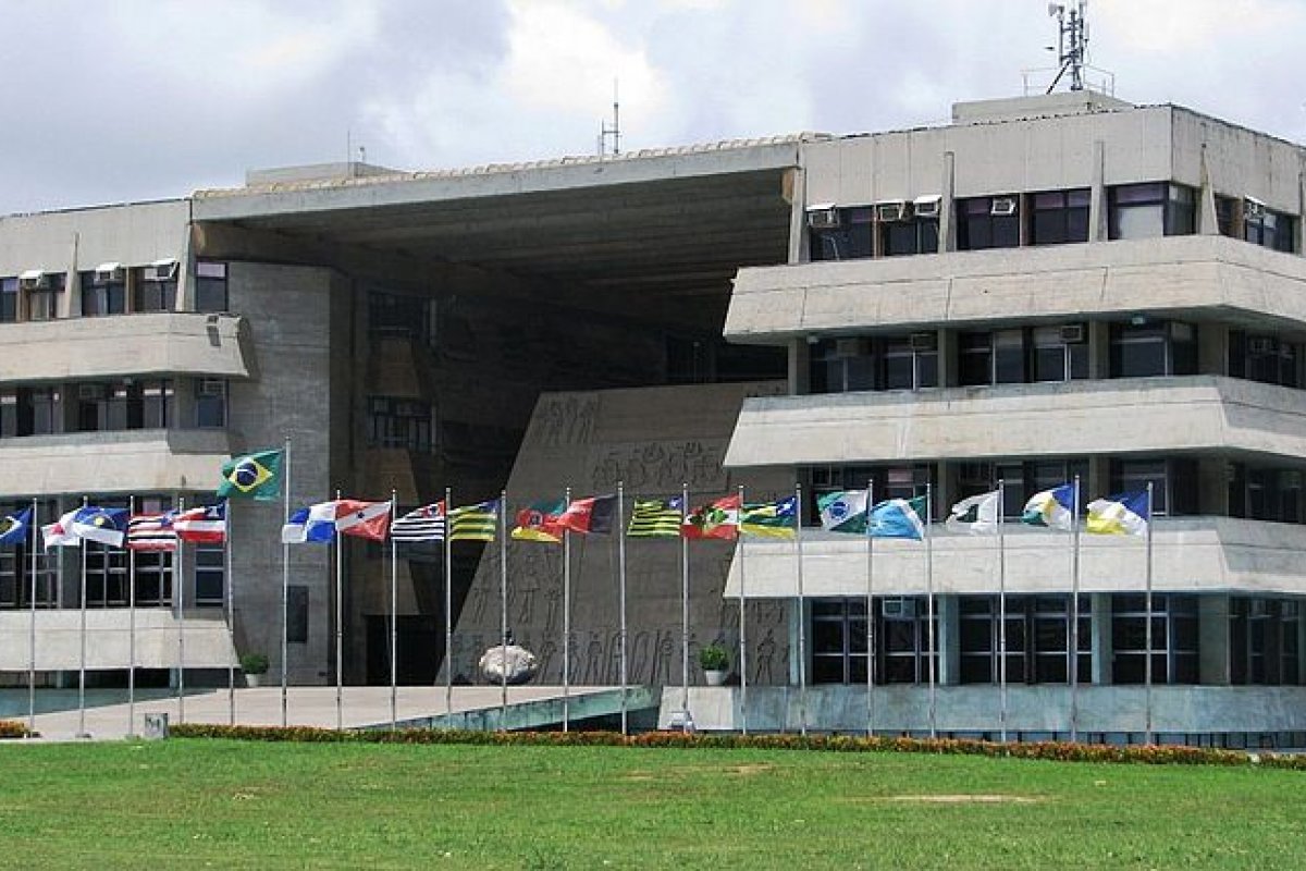 Mesmo em crise, AL-BA paga quantia alta em evento de legisladores