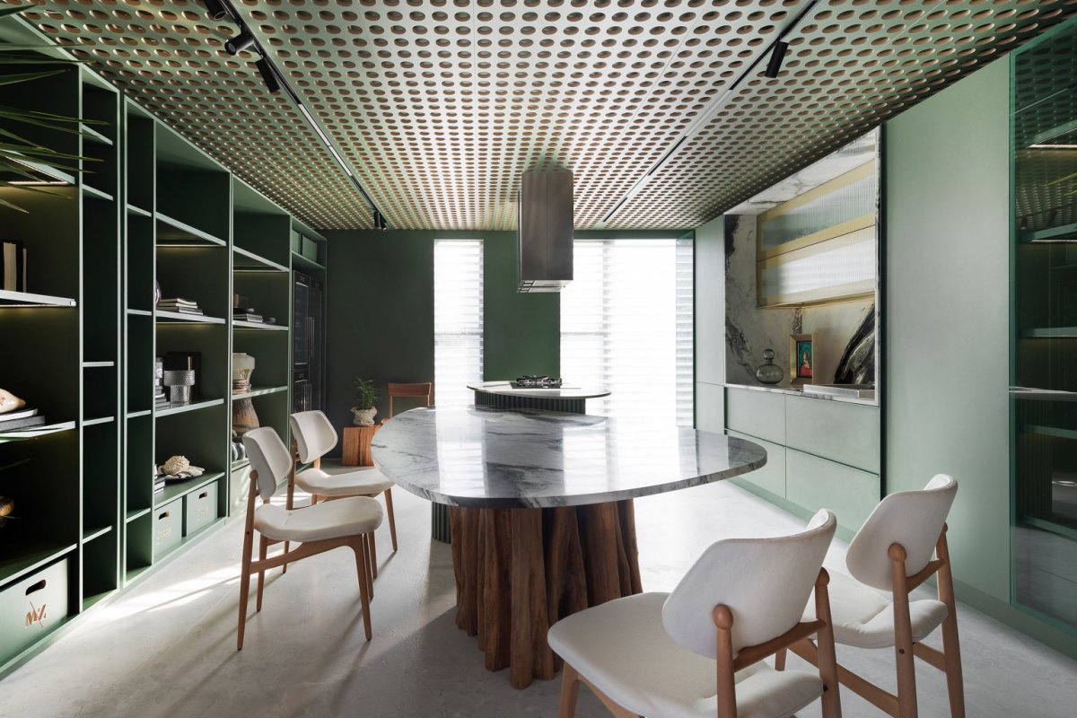 Verde é cor de destaque em projetos de interiores