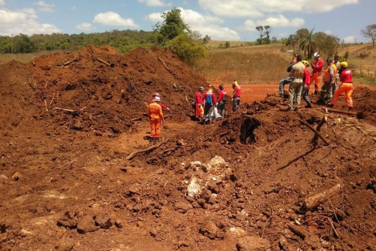 Polícia mineira encontra mais uma vítima do acidente de Brumadinho