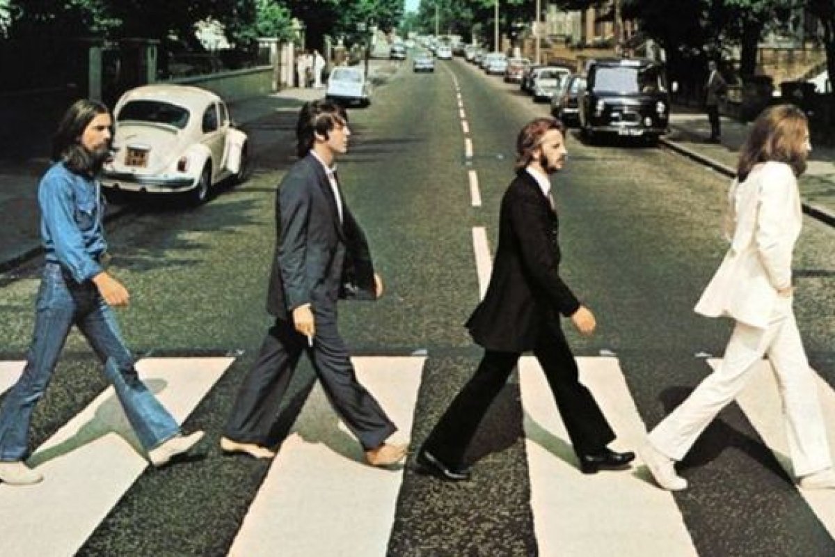 Disco "Abbey Road", dos Beatles, volta ao topo das paradas após 50 anos de lançamento