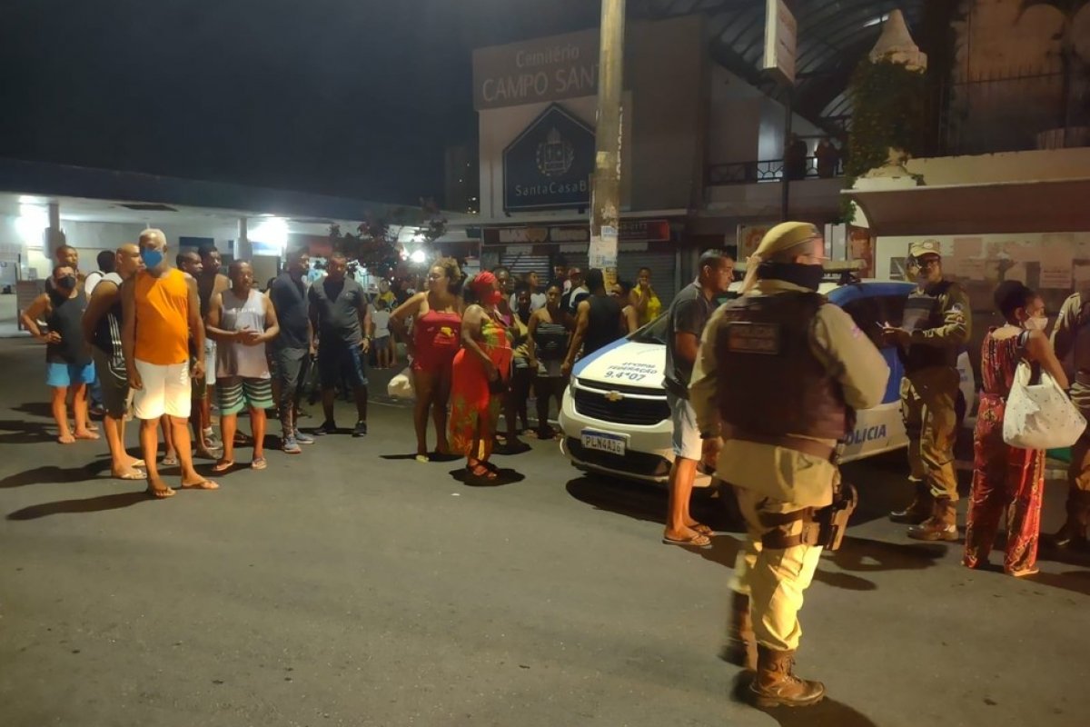 Mulher é morta a tiros em assalto no bairro da Federação, em Salvador