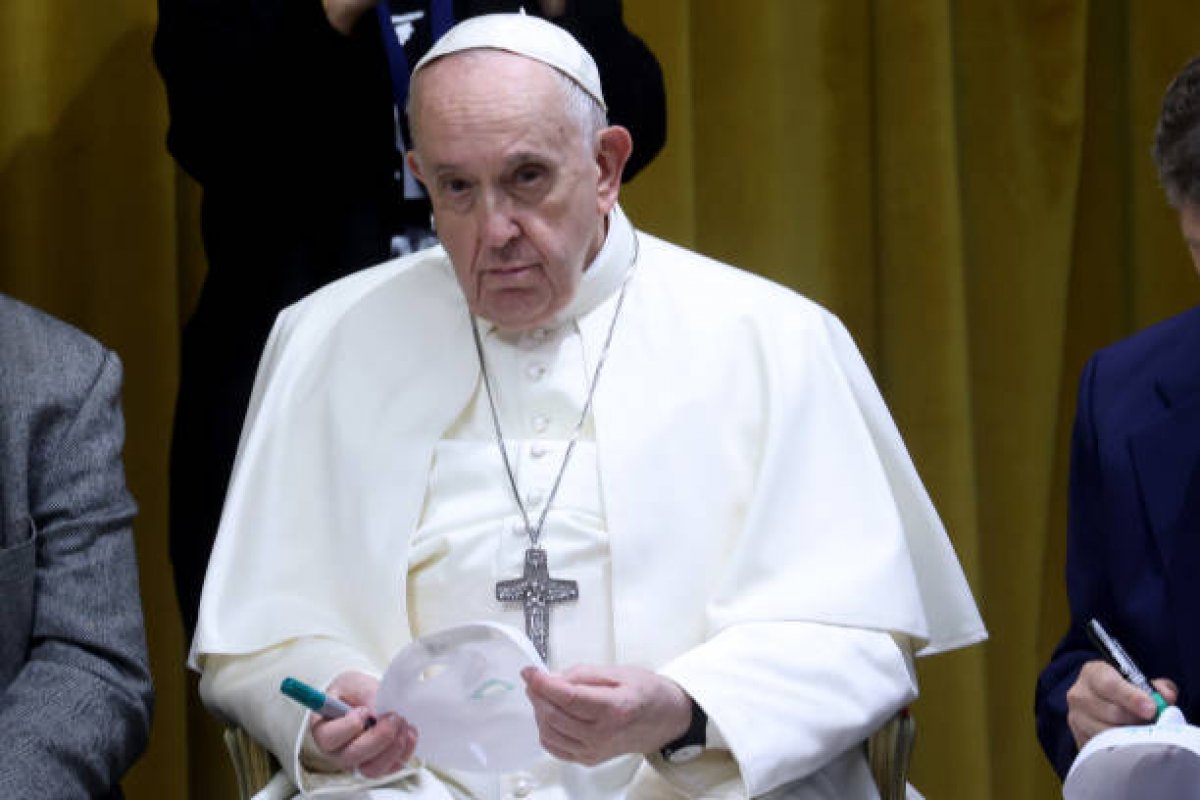 Padre ortodoxo chama Papa Francisco de ‘herege’ em Atenas
