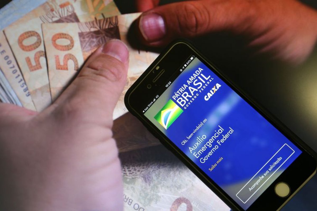 Pagamentos indevidos do auxílio emergencial já superam R$ 100 milhões