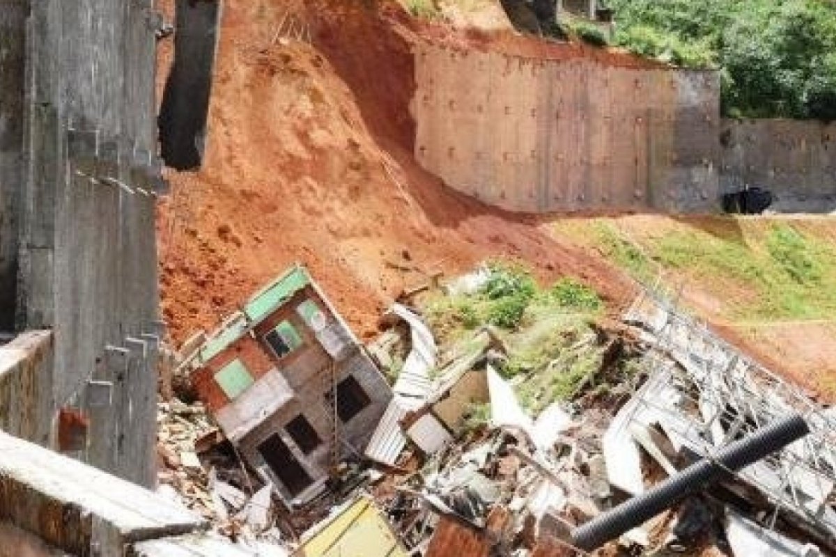 Codesal interdita 53 imóveis em Fazenda Grande