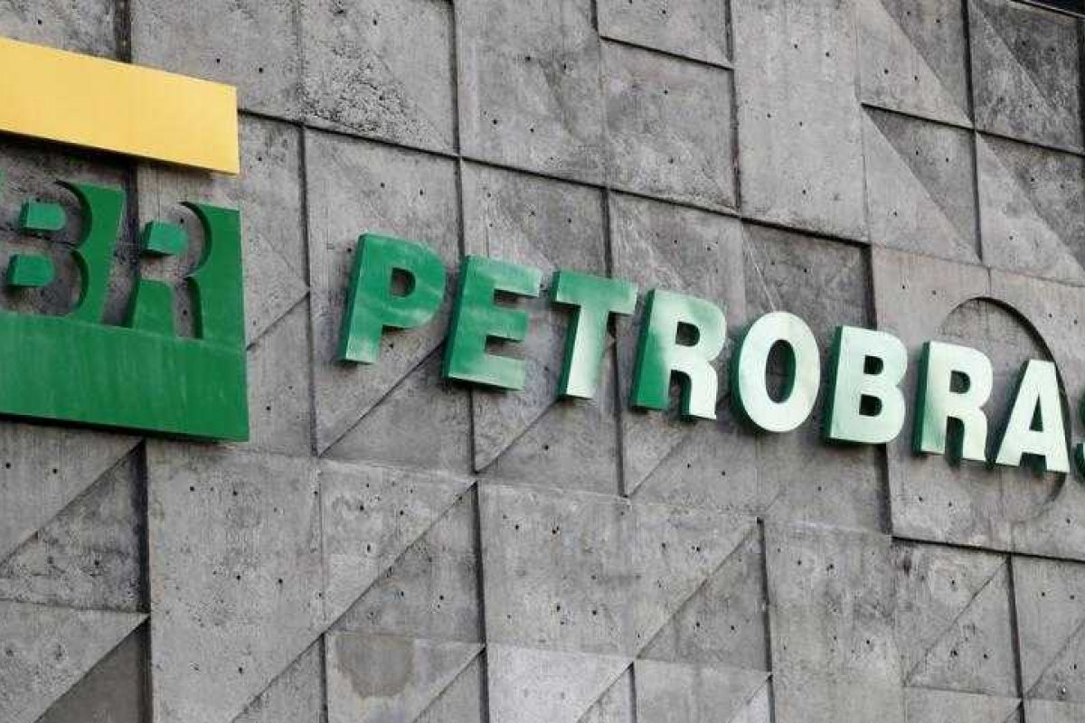 Senado vota projeto que trata política de preços da Petrobras