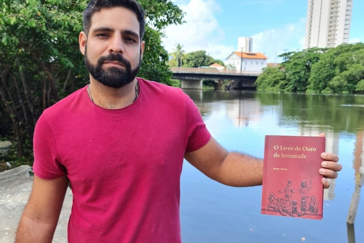 Autor escreve sobre os dilemas da adolescência: 'Coming-of-age' com sotaque nordestino