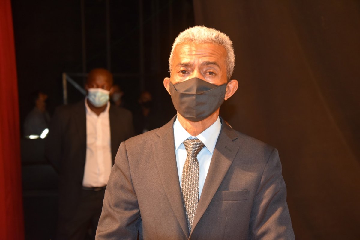 Vereador sem CNH dirige embriagado e atinge três veículos, em Itabuna