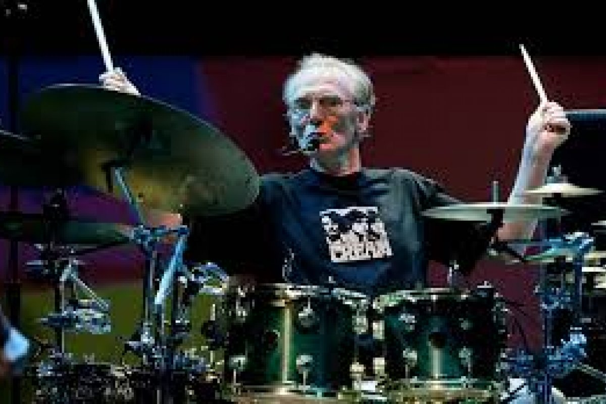 Ginger Baker, baterista lendário do Cream, morre aos 80 anos