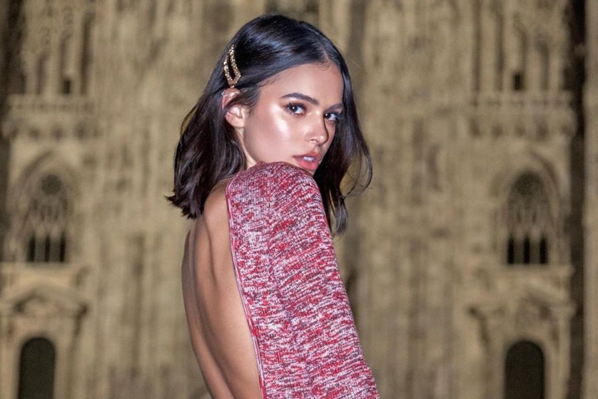 Bruna Marquezine após beijos com irmão de Giovanna Ewbank: "Solteira"