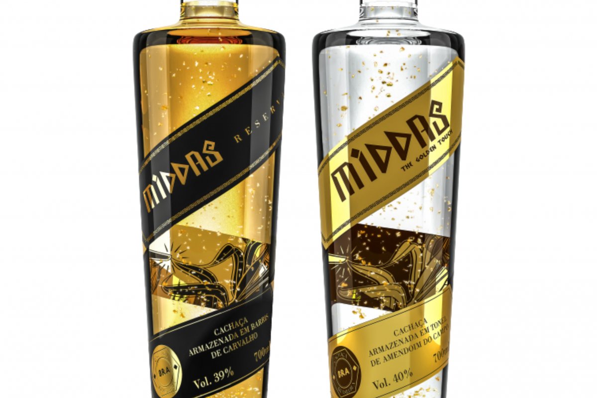Luxo em forma de bebida: conheça a única cachaça no mundo produzida com ouro