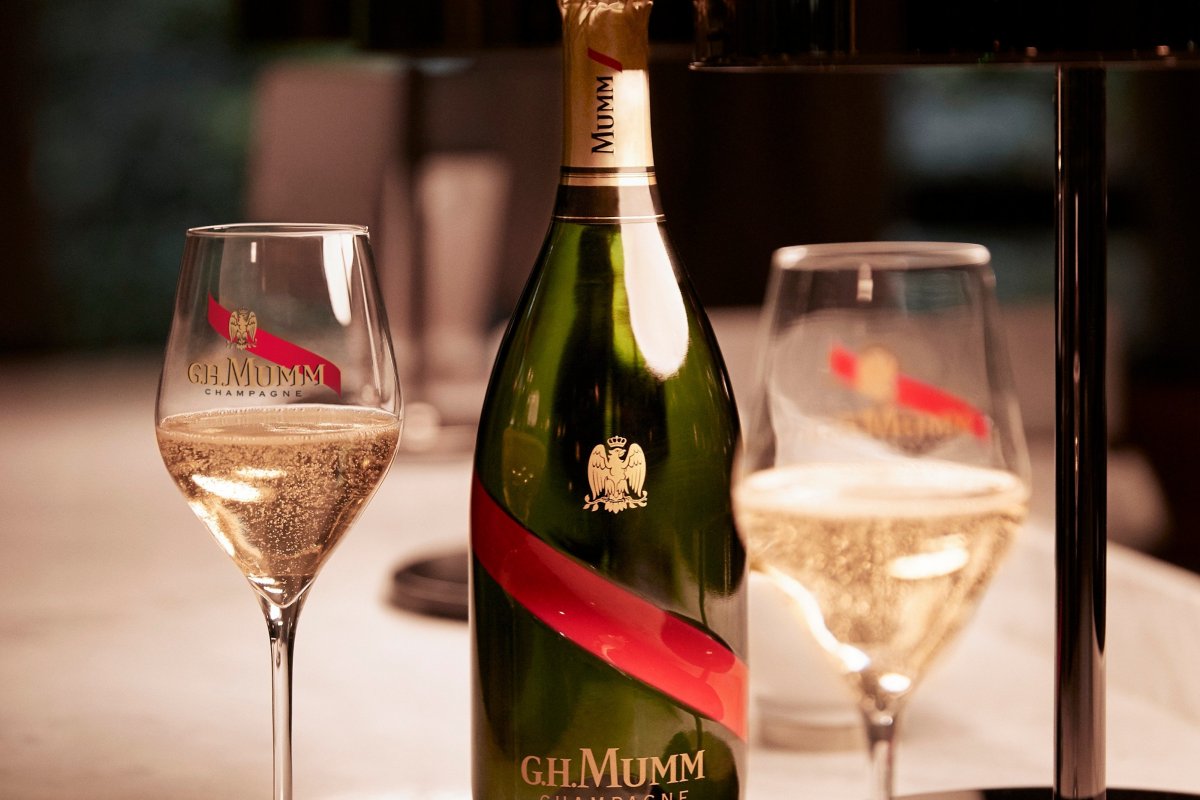 GH Mumm marca presença em ceia de Natal e Réveillon da Ghee Banqueteria