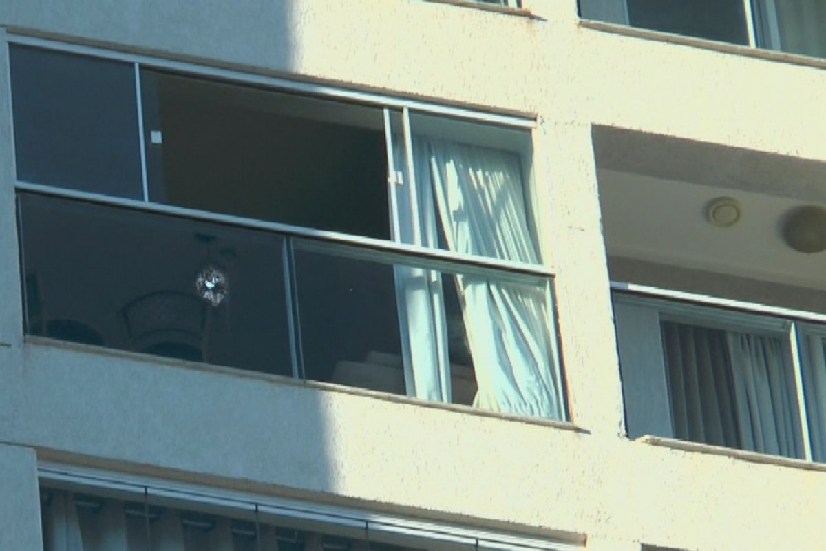 Mulher morre após cair do 15º andar de prédio durante festa em Goiânia