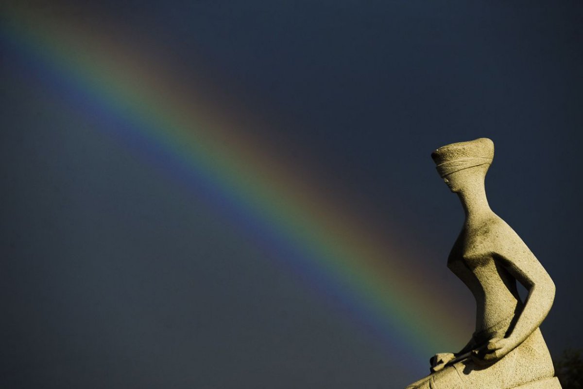 Supremo decide quem deve passar por detector de metais nos fóruns