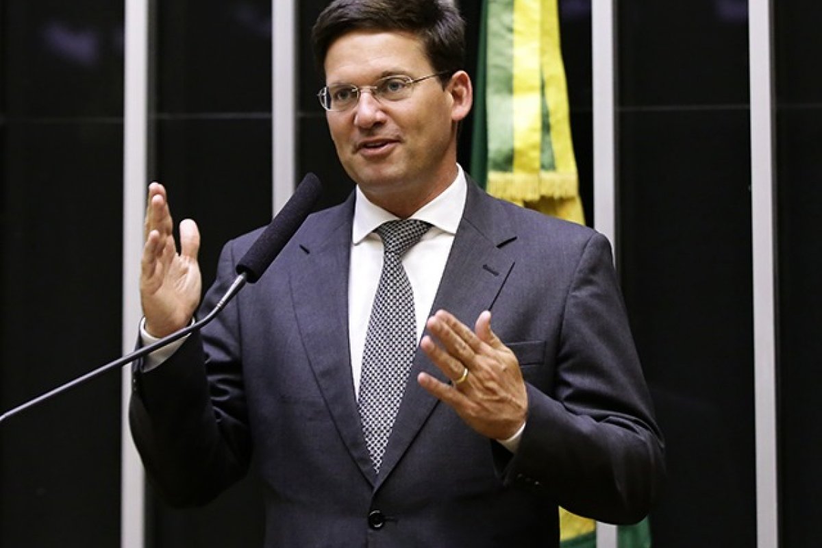 João Roma vai ao extremo-sul baiano após chuvas