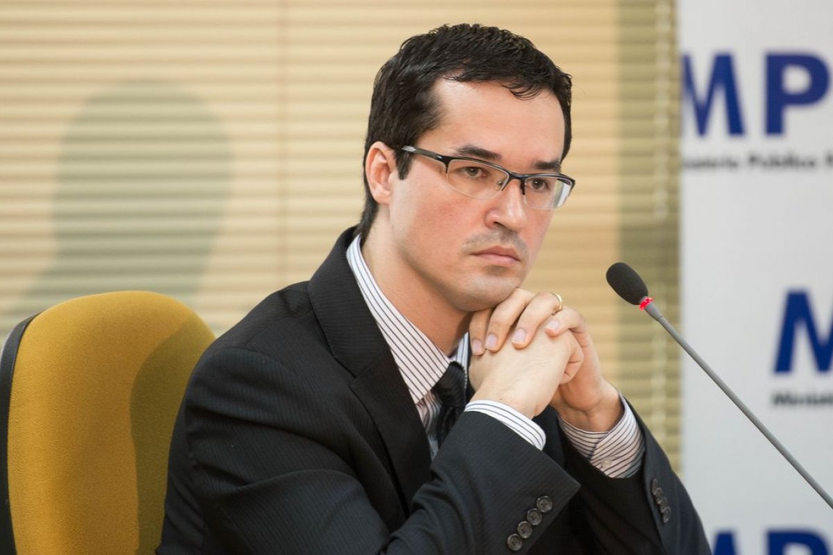 Em evento com Moro, Deltan Dallagnol é filiado ao Podemos