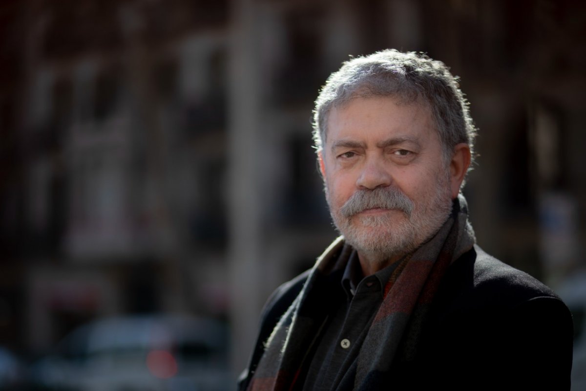 Psicólogo italiano conhecido por abordar o sofrimento humano ensina a identificar o vício afetivo e manter uma relação sem apegos