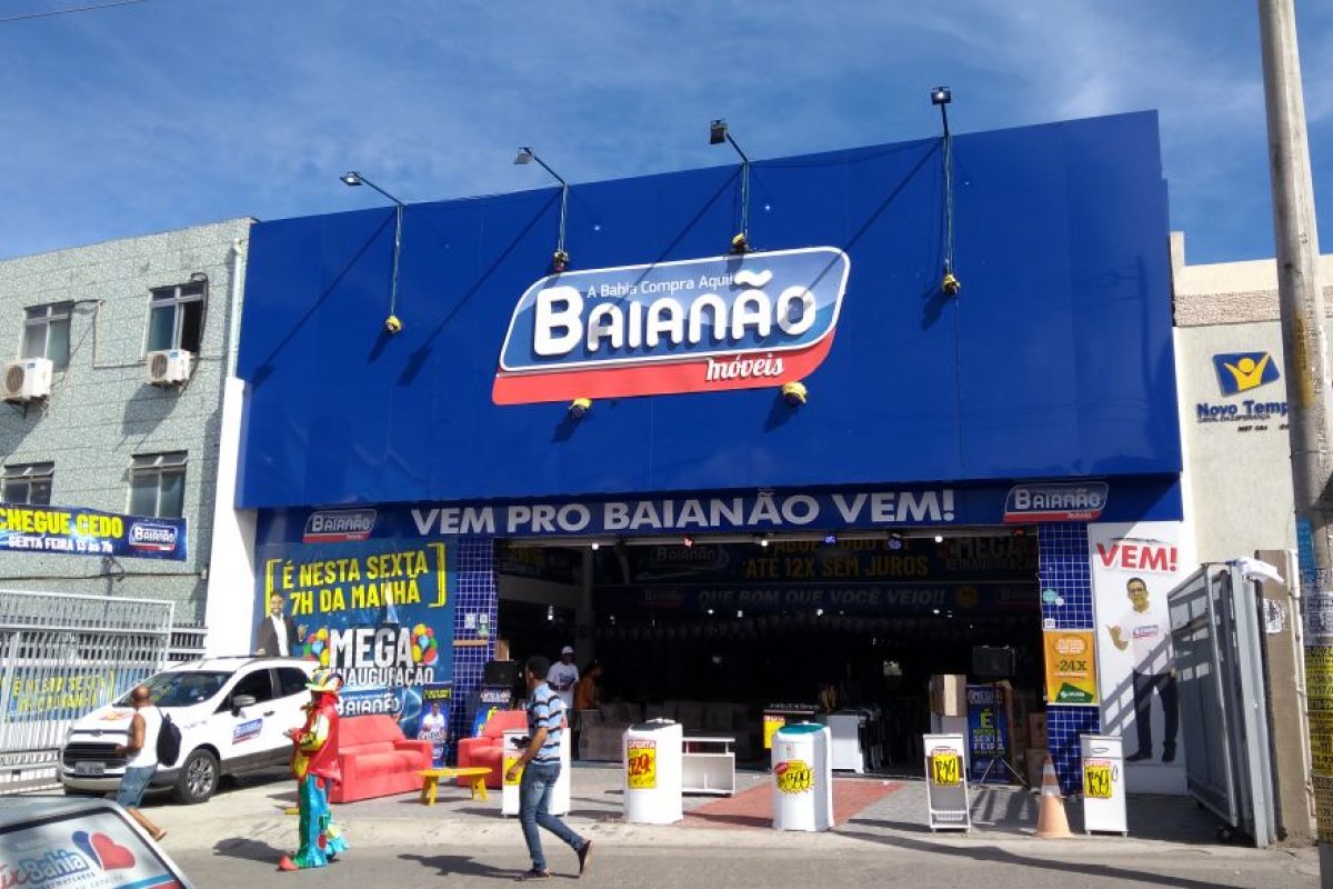 Loja de móveis na Av. Bonocô é furtada na madrugada deste sábado (11)