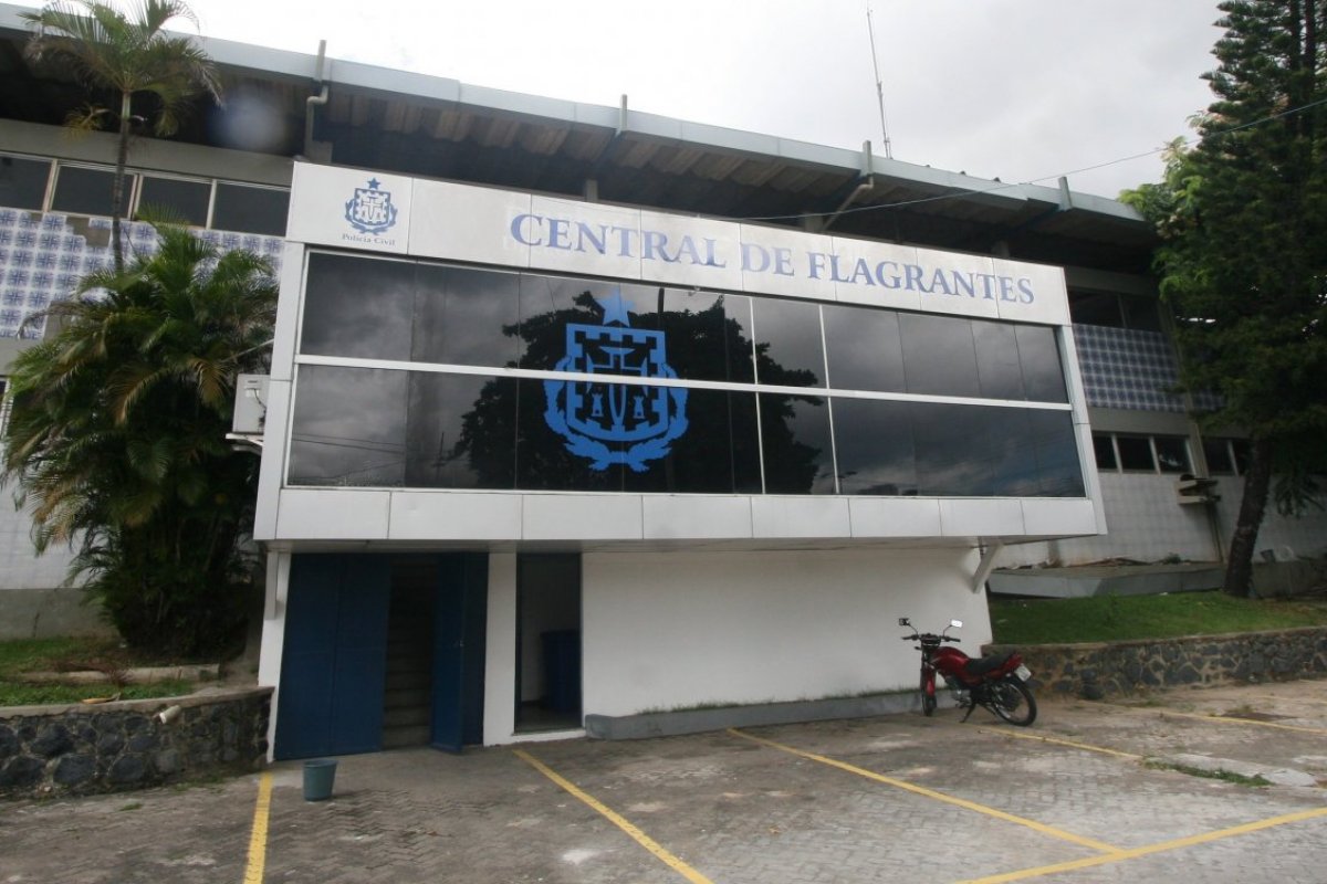 Salvador: 98% das pessoas presam em flagrante em 2020 eram negras, aponta DPE