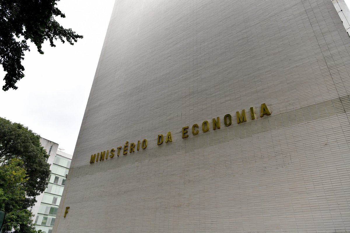 PEC dos Precatórios pode criar dívida de R$ 688 bi em 2027