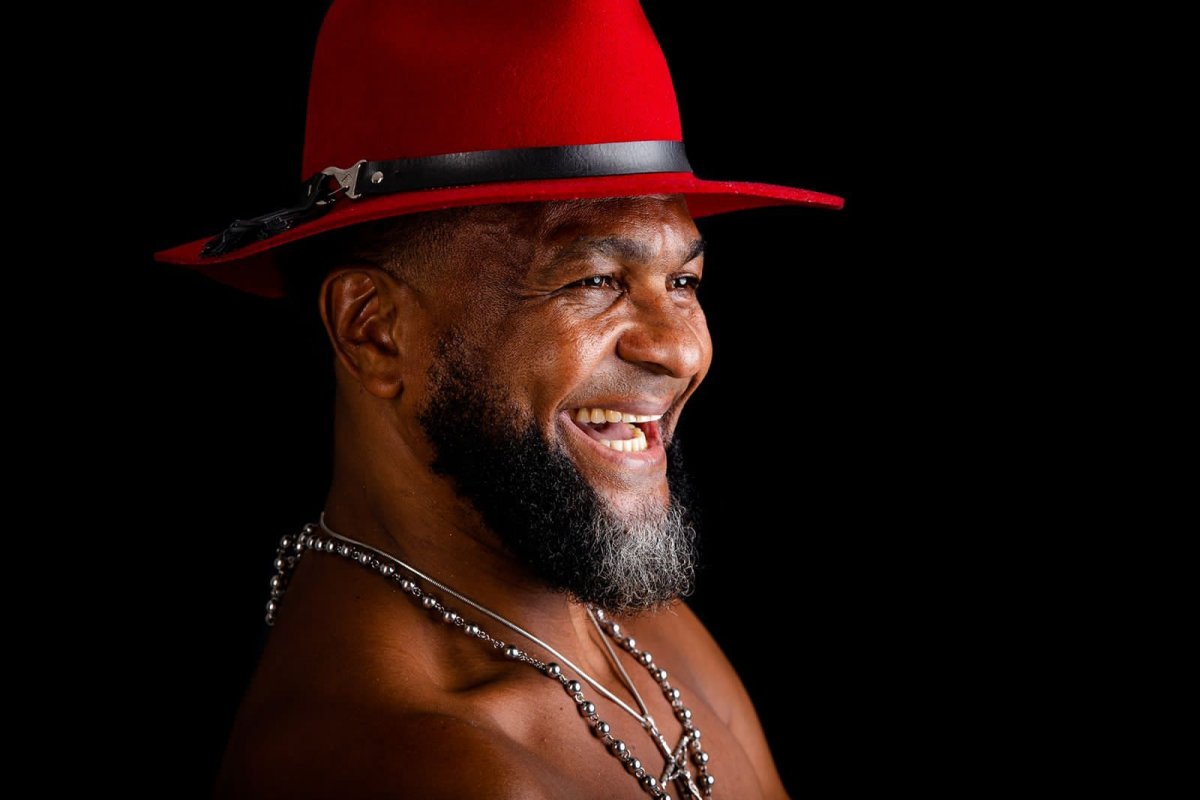 Com sua força percussiva poderosa, Motumbá lança nesta segunda-feira, duas músicas nas plataformas digitais!