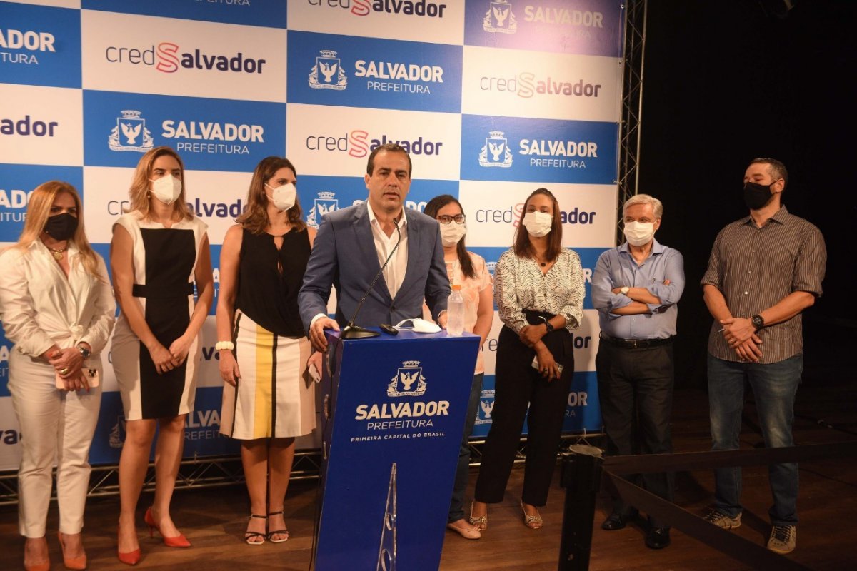 Bruno Reis anuncia cadastramento de trabalhadores informais no CredSalvador