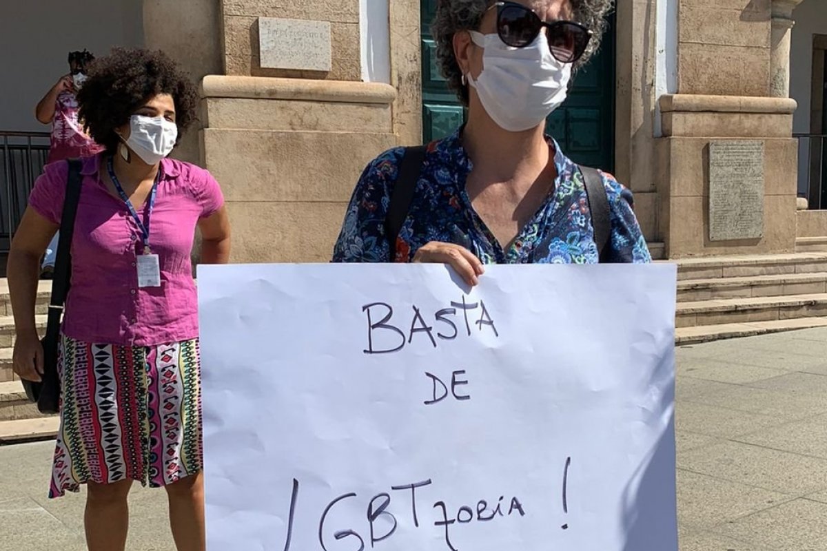 Manifestantes pedem inclusão do termo LGBTQIA+ no Plano Municipal de Cultura de Salvador