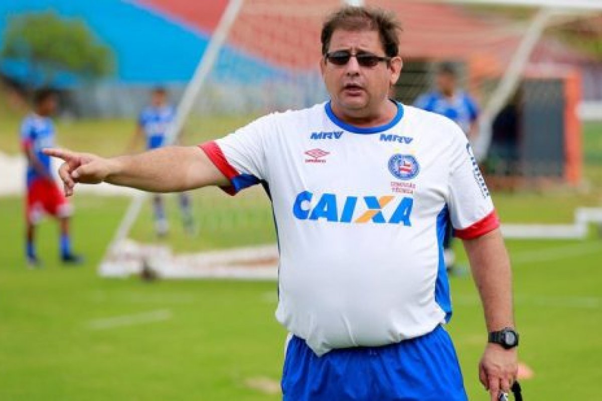 Bahia: Guto Ferreira e goleiro Danilo Fernandes renovam contrato para 2022