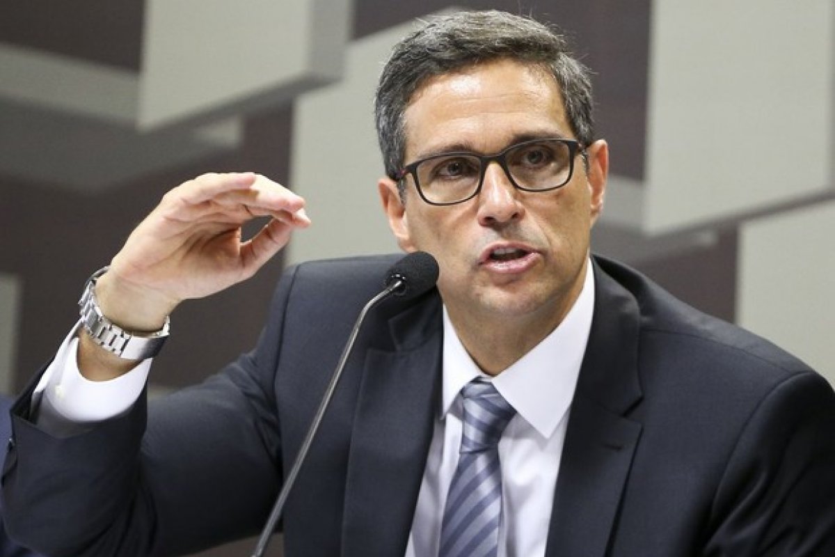 Presidente do BC diz que crescimento do Brasil fica abaixo da média do mundo emergente