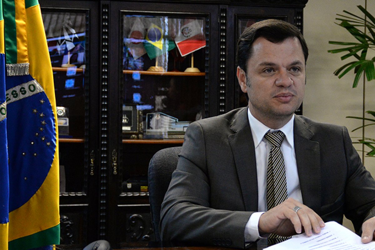 “Nossa ideia é reestruturar a carreira da PRF, criar uma carreira de verdade para eles”, diz Ministro Anderson Torres