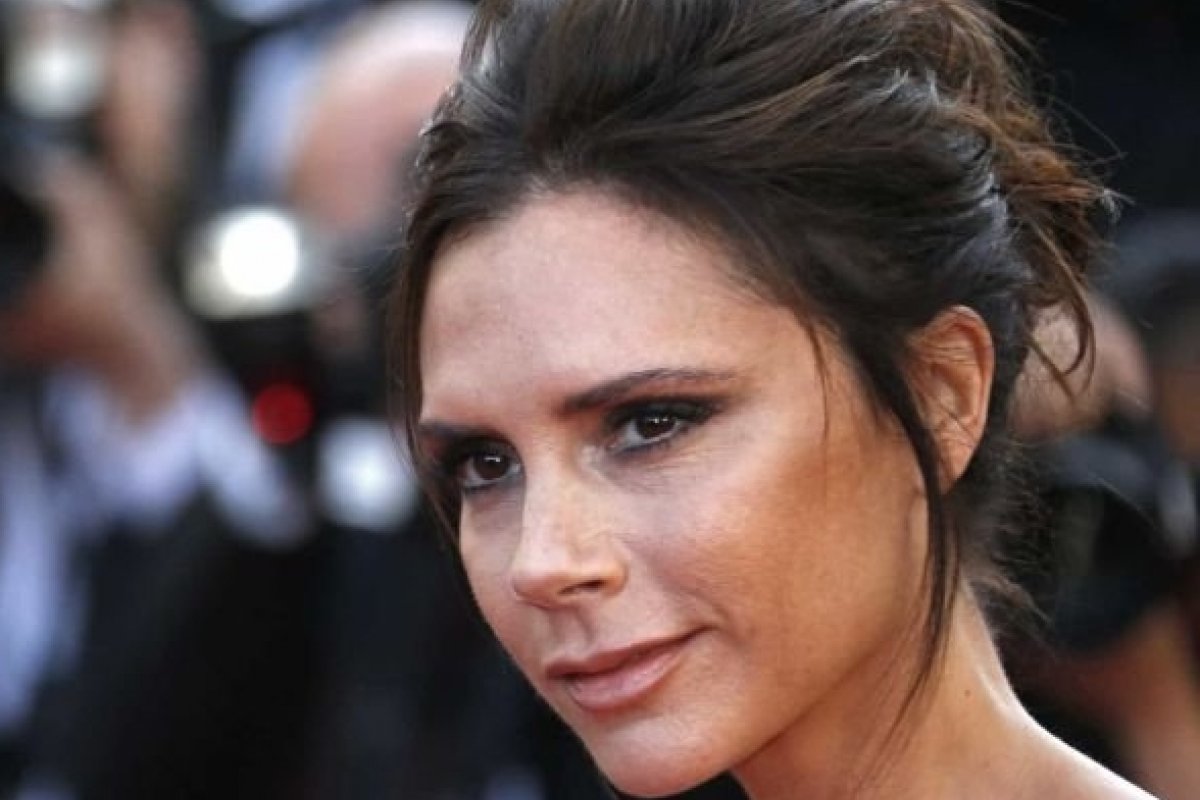 Victoria Beckham lança coleção de óculos
