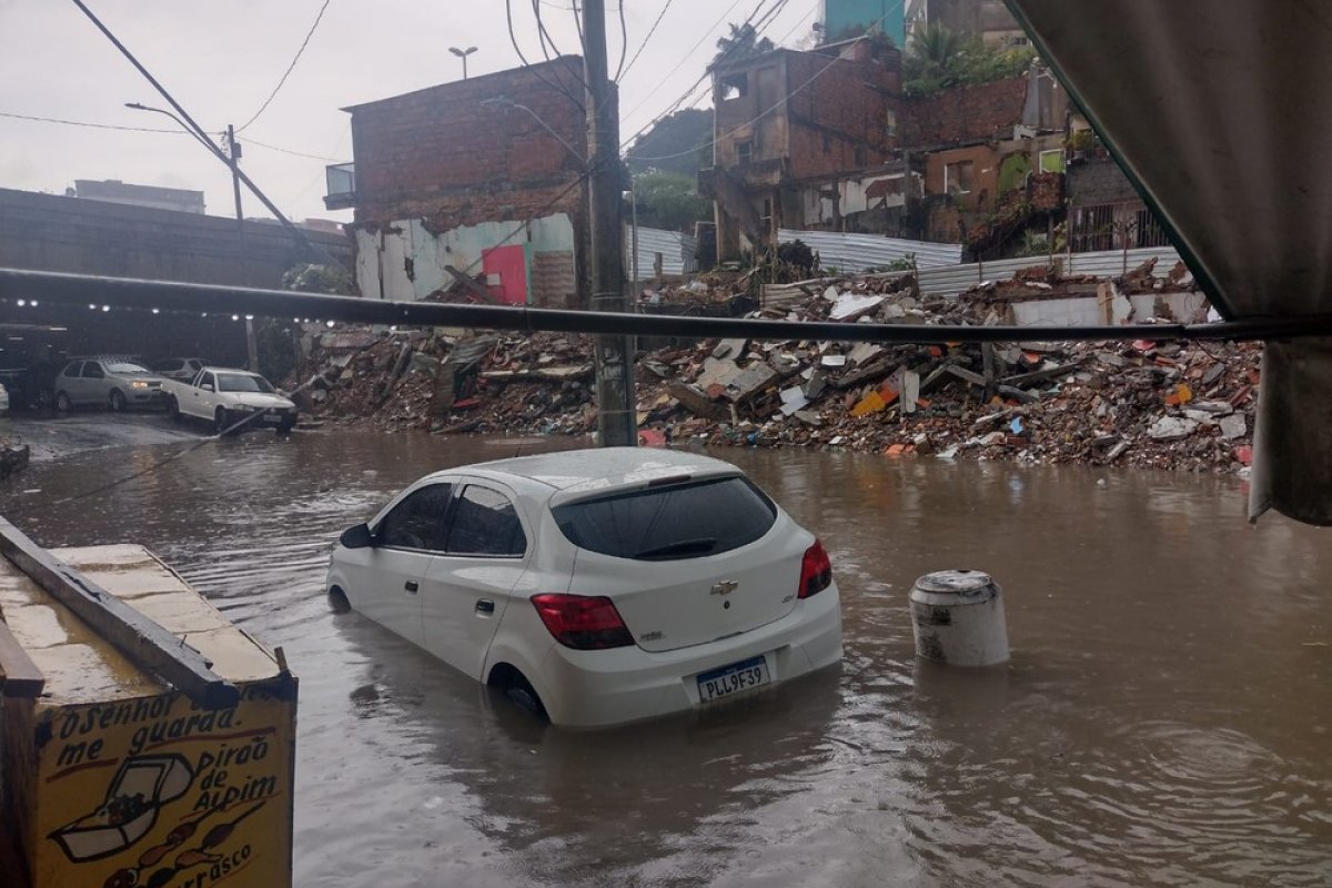 Salvador registra 176 mm de chuva no início de dezembro, triplo da média esperada para o mês