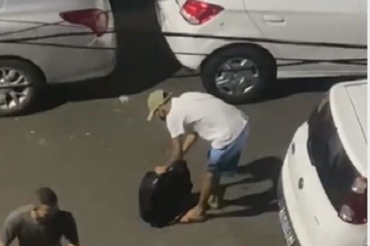 Homem é assaltado na porta de prédio no bairro do Candeal, em Salvador