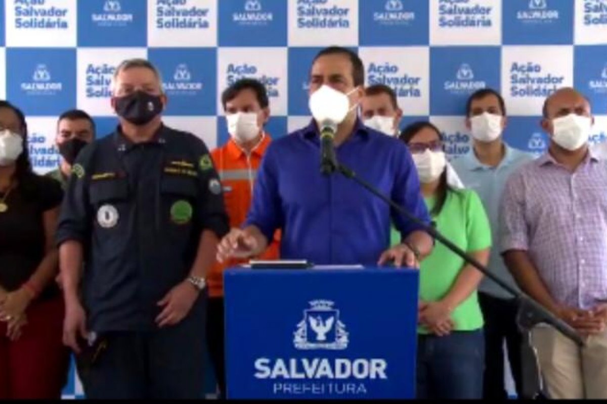 Burno Reis assina ordem de serviço para reconstrução de 10 novas escolas em Salvador