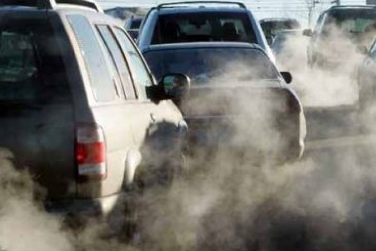 Fabricação de automóveis com sistema de combustão poderá ser substituído por veículos elétricos no Brasil