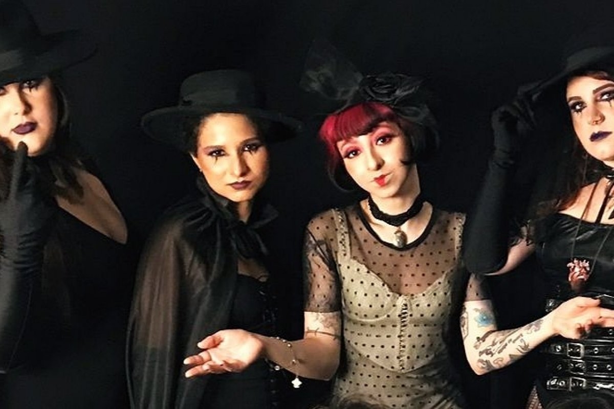 Venuz canta sobre os desejos femininos no clipe de Seven