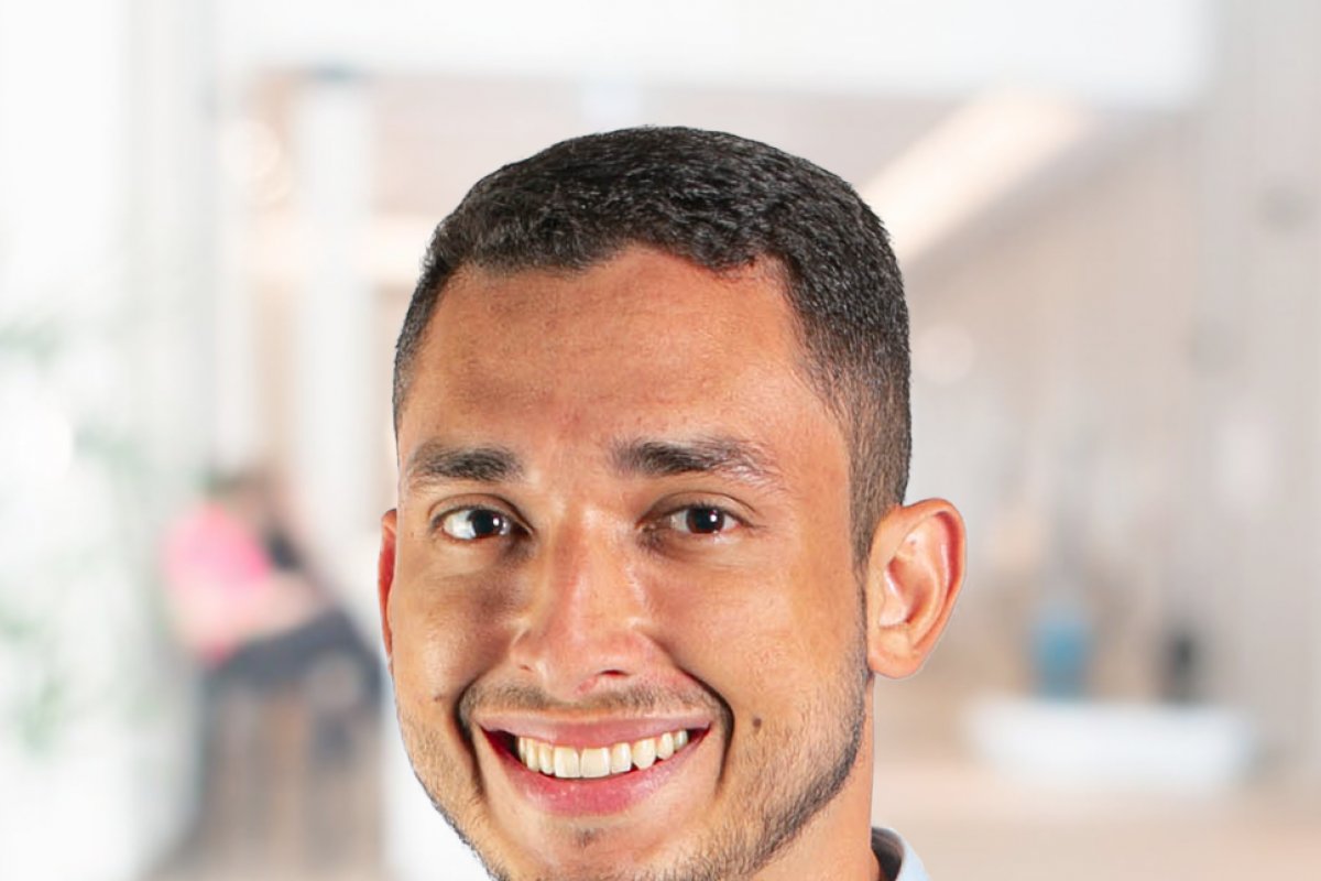 Prefeito de Conceição da Feira passa mal e é internado em UTI