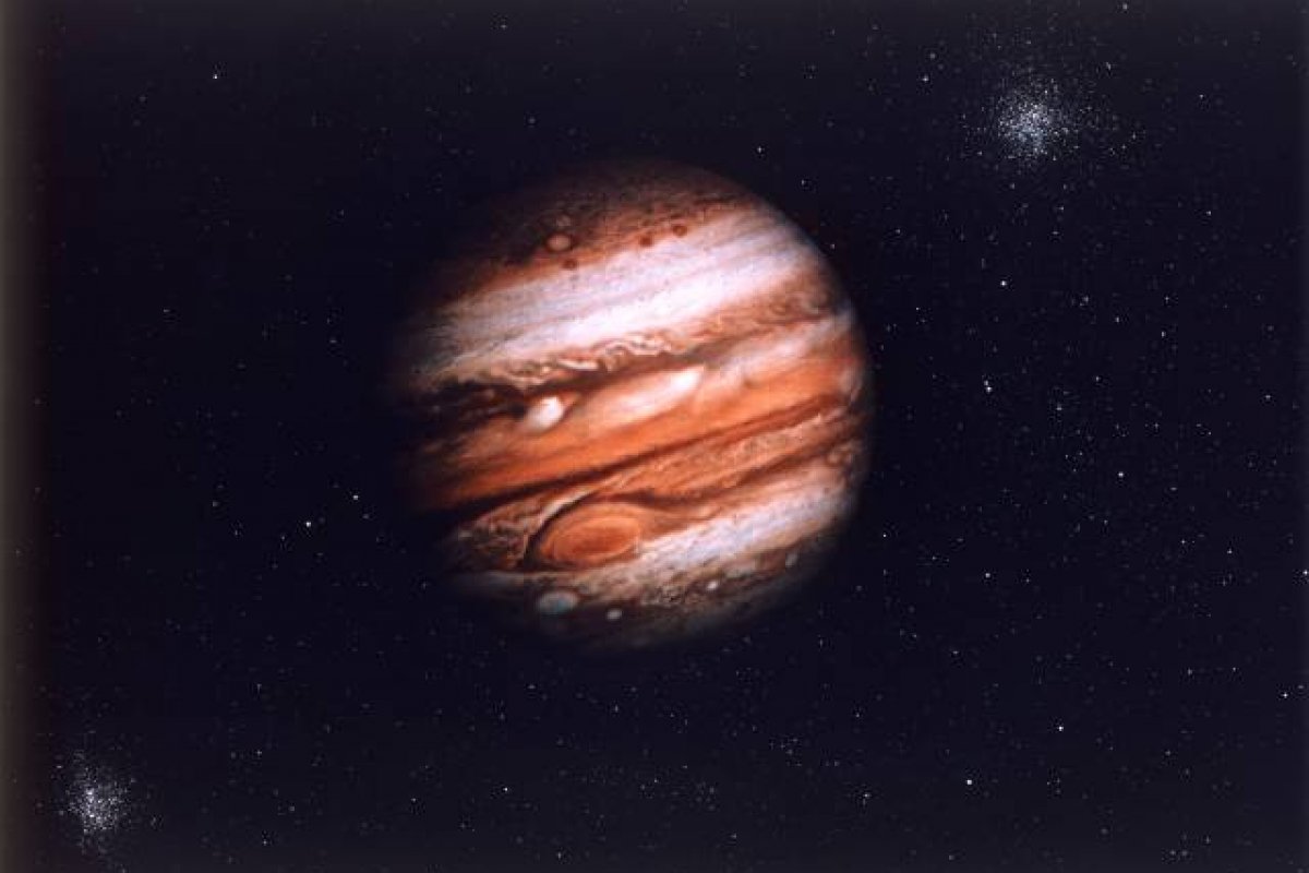 Nasa: sobrevoo de Juno revela imagens de Júpiter e sons da lua Ganimedes