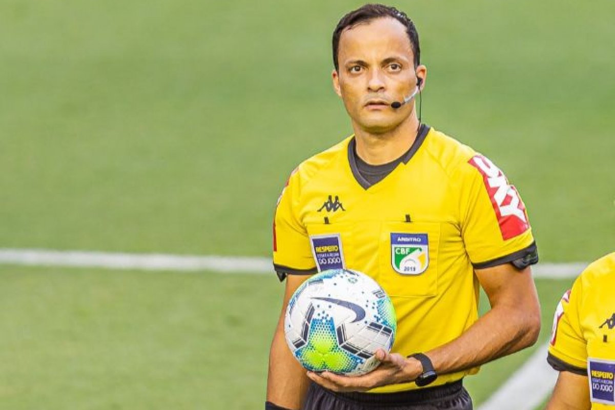 CBF: árbitros e assistentes são indicados para integrar quadro internacional da Fifa em 2022