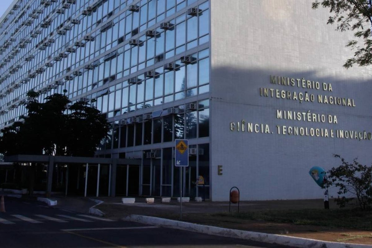 Governo Federal destinará R$ 100 milhões para infraestrutura de laboratórios de pesquisa no país