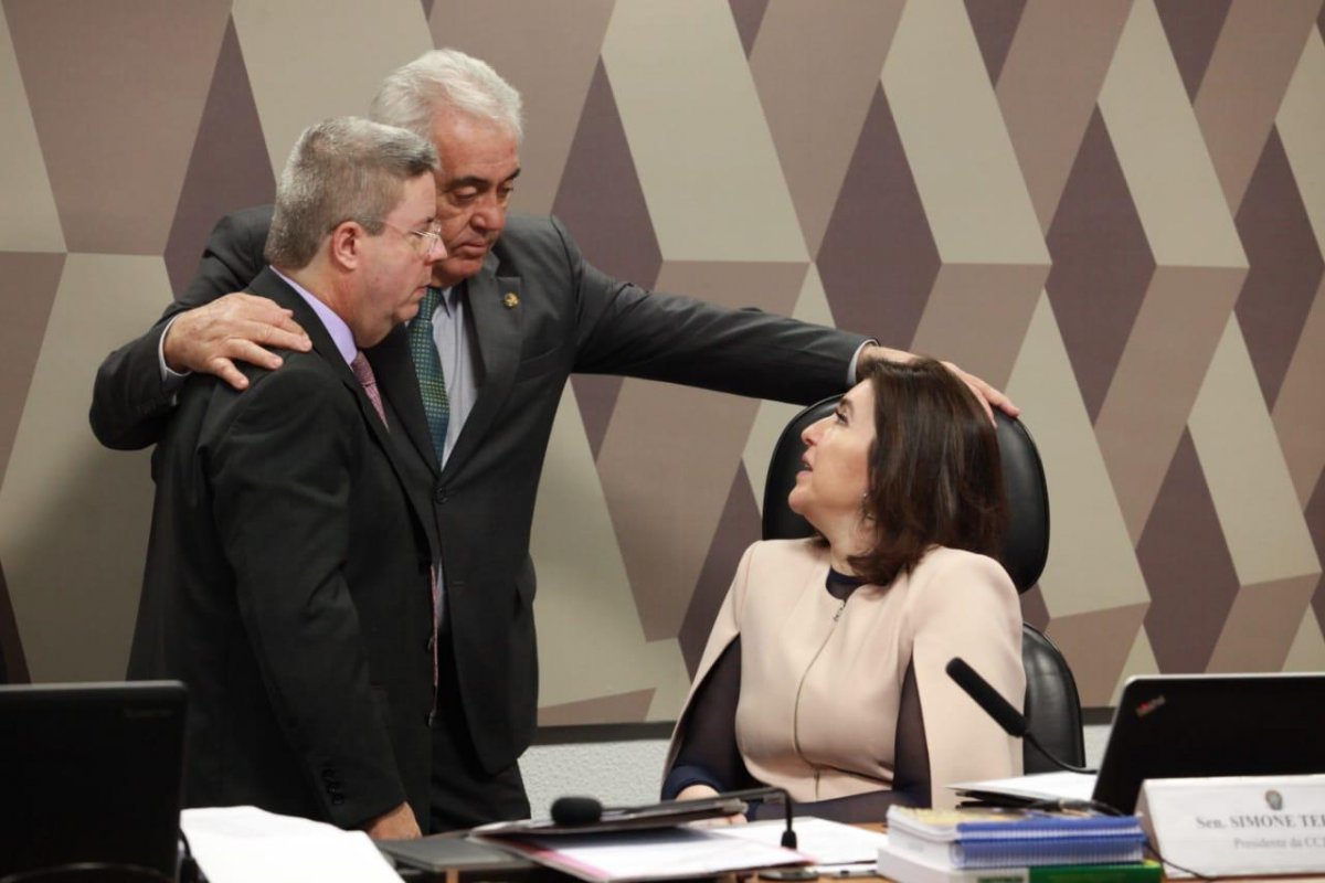 PEC 95 é aprovada nesta manhã (8) na CCJ