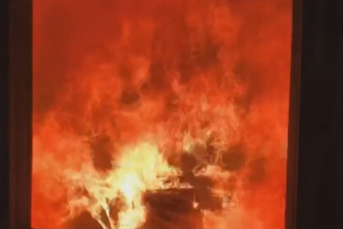 Polícia incinera quase 1,5 tonelada de maconha apreendida em Vitória da Conquista, no sudoeste da Bahia