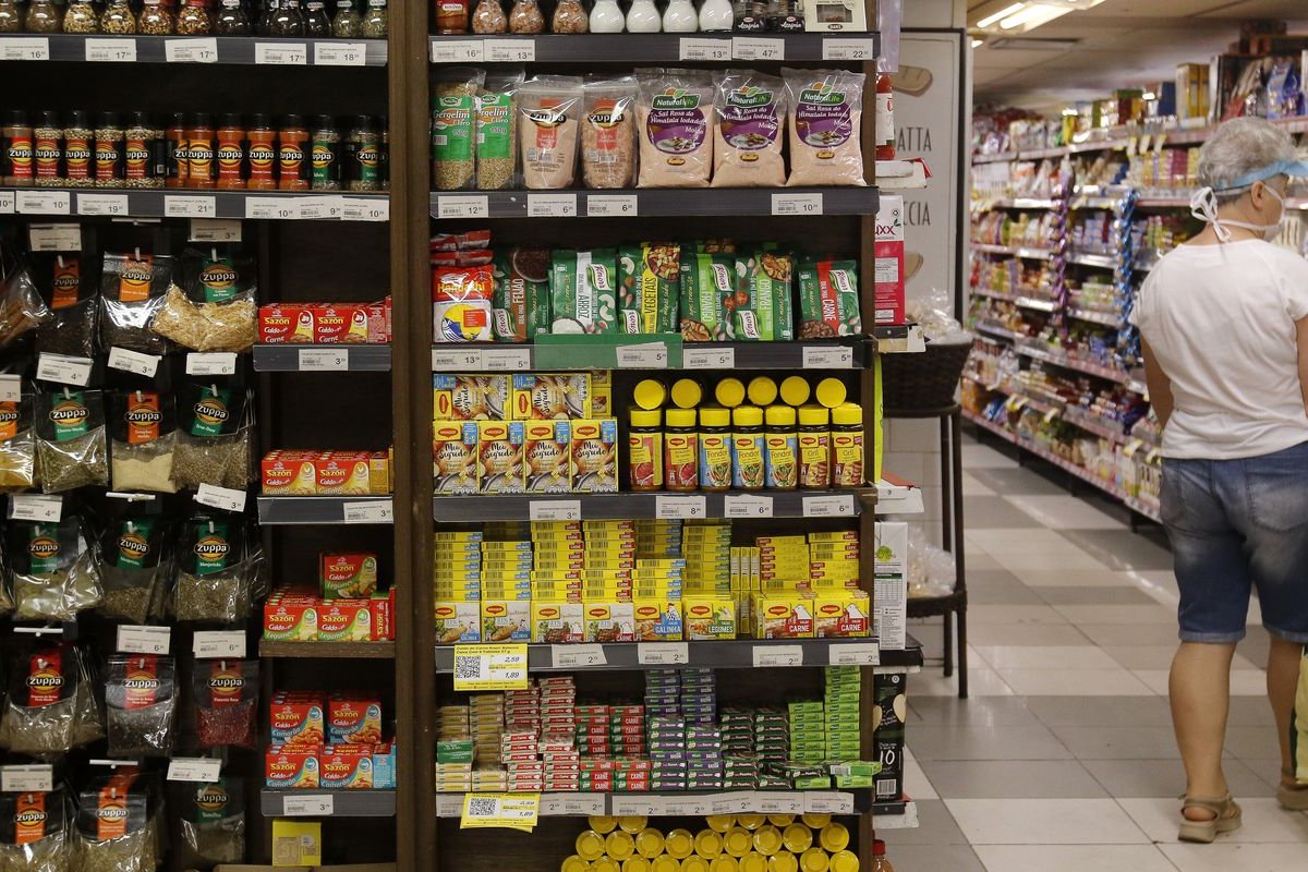 IBGE: IPCA-15, a prévia da inflação, fecha o ano no maior patamar desde 2015