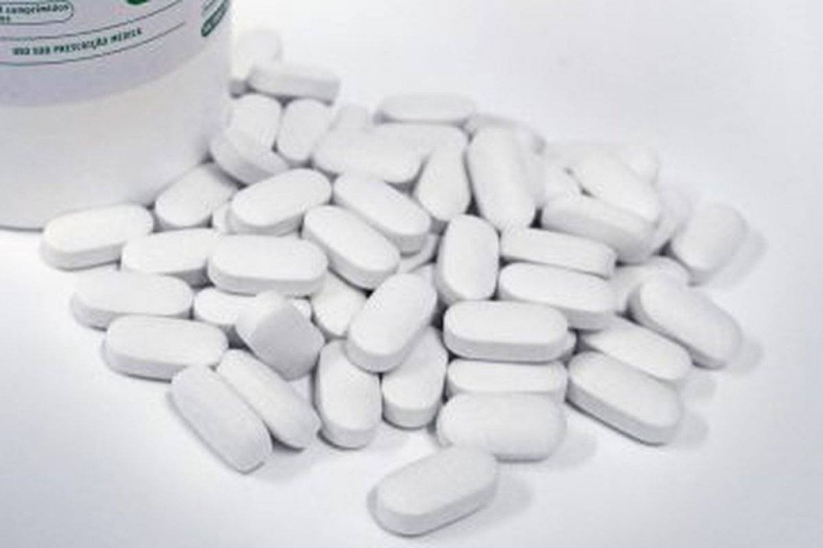 Mais de 10 mil baianos são afetados por falta de medicamentos no estado, diz Saúde