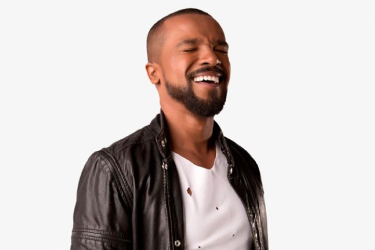 Alexandre Pires apresenta 'Baile do Nêgo Veio' na Concha Acústica