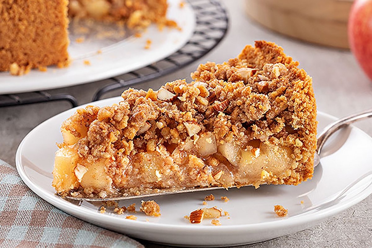 Duas sobremesas originais para a ceia de Natal: Torta Crumble de Maçã e a Terrine Crocante de Nozes